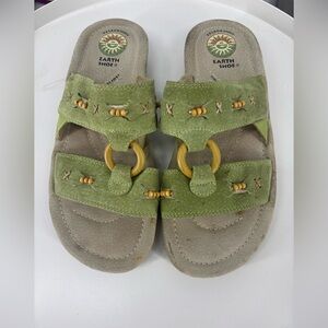 Earth Shoe Green Beaded Flat Bradley Leather Sandal 9.5